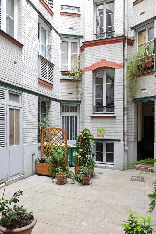 Apartment Bac St. Germain Paris Exteriör bild