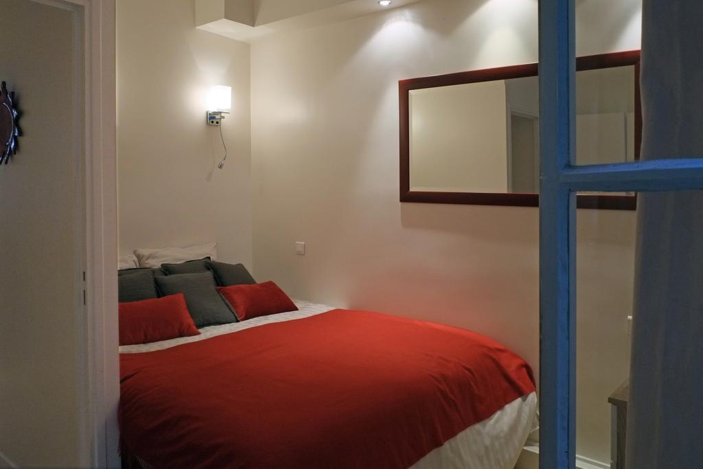 Apartment Bac St. Germain Paris Exteriör bild